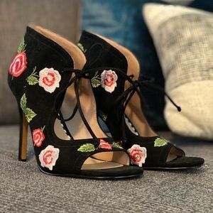 Betsey Johnson Caroline Pump